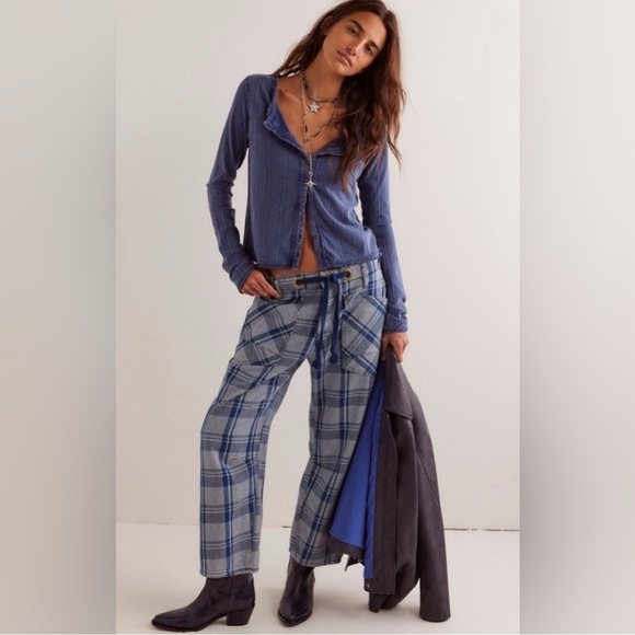Free People Denim - Free People We The Free Moxie Plaid Pull-On Barrel Jeans